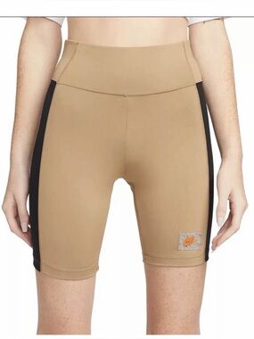 Nike Womens 8" Dark Driftwood/Black High Waist Bike Shorts Size Small bottoms